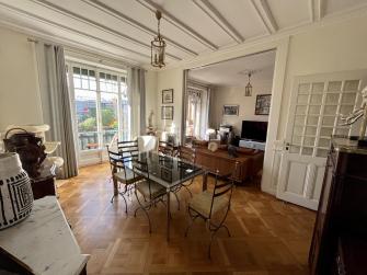 6.5 Rooms Flat, Flat with front and rear views